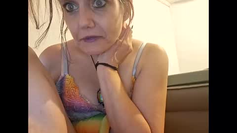 rainbowbrooke79 online show from 11/18/25, 06:29