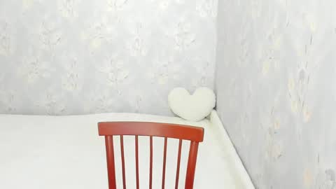 Snapshot of rainbowladyy chatting on 04/20/26, 10:18 rainbowladyy online show from 04/20/26, 10:18