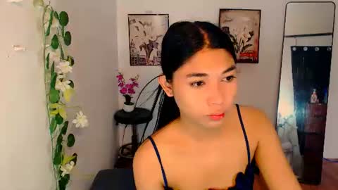 Snapshot of raindrizzle1706 chatting on 12/19/25, 04:41 raindrizzle1706 online show from 12/19/25, 04:41