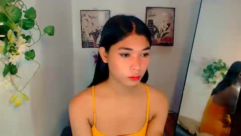 Snapshot of raindrizzle1706 chatting on 12/22/25, 05:26 raindrizzle1706 online show from 12/22/25, 05:26