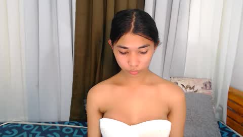 Snapshot of raindrizzle1706 chatting on 02/15/26, 04:20 raindrizzle1706 online show from 02/15/26, 04:20