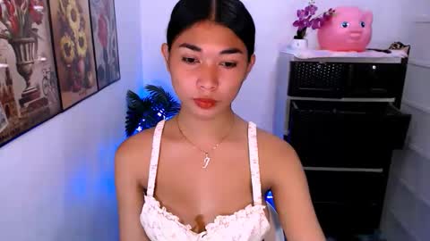 Snapshot of raindrizzle1706 chatting on 03/04/26, 04:35 raindrizzle1706 online show from 03/04/26, 04:35