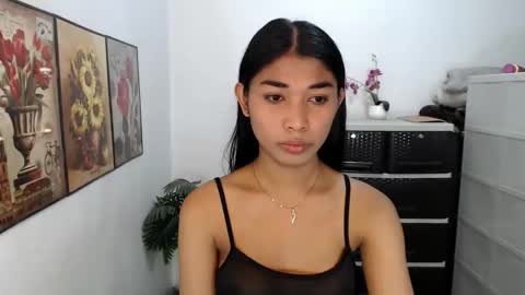 Snapshot of raindrizzle1706 chatting on 04/10/26, 10:53 raindrizzle1706 online show from 04/10/26, 10:53