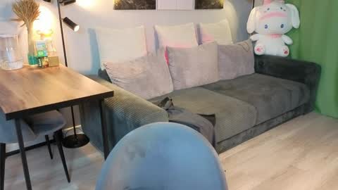 Snapshot of rainevi chatting on 04/04/26, 11:29 rainevi online show from 04/04/26, 11:29