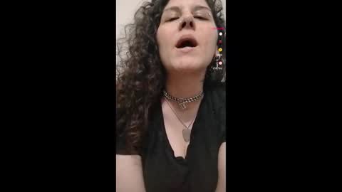 Rain Hendrix online show from 11/26/25, 02:18