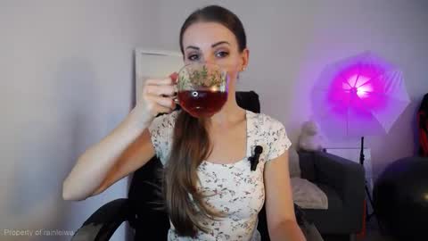 Snapshot of rainleiwa chatting on 10/05/25, 03:32 Call me Lei online show from 10/05/25, 03:32