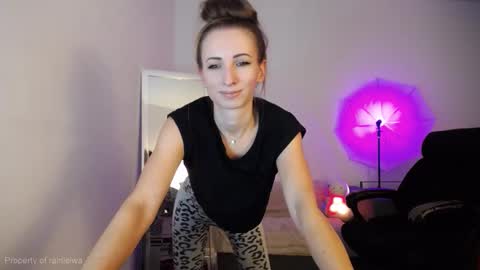 Snapshot of rainleiwa chatting on 11/05/25, 04:18 Call me Lei online show from 11/05/25, 04:18