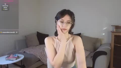 rainybella online show from 10/17/25, 07:33