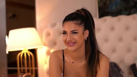 Raisa online show from 02/18/25, 09:09