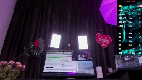 Laura online show from 03/22/26, 03:43