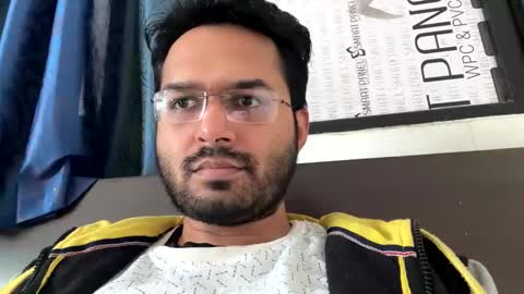 Snapshot of raj_maheesh chatting on 01/18/25, 04:15 raj_maheesh online show from 01/18/25, 04:15