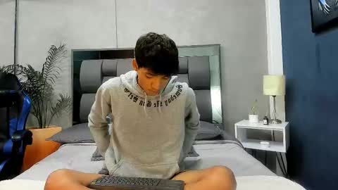 Ralf Bauer online show from 09/22/25, 03:19