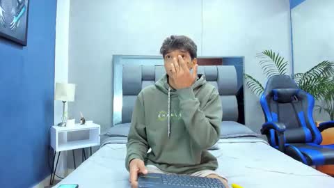 Ralf Bauer online show from 09/25/25, 03:21