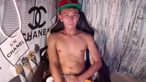 ralfhuge24 online show from 12/19/25, 05:03