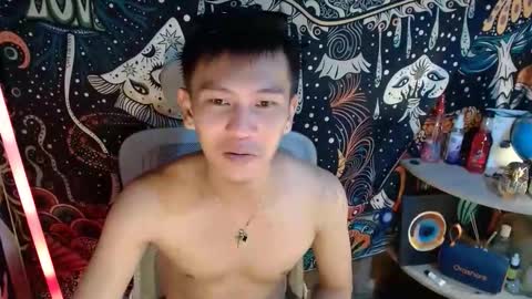 ralfhuge24 online show from 05/20/26, 12:22