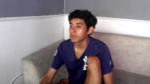 Snapshot of rami_hot0 chatting on 10/27/25, 06:56 rami_hot0 online show from 10/27/25, 06:56