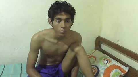 Snapshot of rami_hot0 chatting on 11/30/25, 05:06 rami_hot0 online show from 11/30/25, 05:06