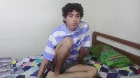 Snapshot of rami_hot0 chatting on 04/25/26, 02:47 rami_hot0 online show from 04/25/26, 02:47