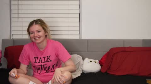 Snapshot of ramichick chatting on 01/14/25, 01:36 Rami online show from 01/14/25, 01:36