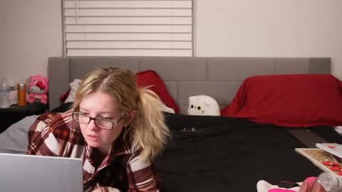 Snapshot of ramichick chatting on 01/17/25, 01:57 Rami online show from 01/17/25, 01:57