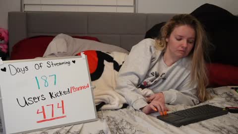 Snapshot of ramichick chatting on 01/22/25, 07:35 Rami online show from 01/22/25, 07:35