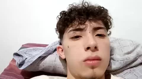 Snapshot of ramiroo2312 chatting on 09/21/25, 09:05 ramiroo2312 online show from 09/21/25, 09:05