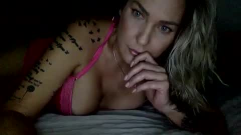 Mamakel online show from 09/19/25, 01:18