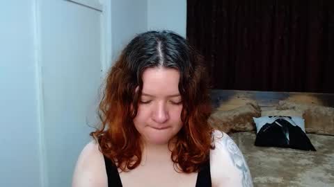 Snapshot of ramona15 chatting on 09/18/25, 11:40 Ramona online show from 09/18/25, 11:40