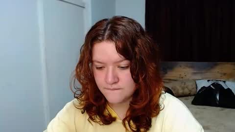 Snapshot of ramona15 chatting on 10/18/25, 10:43 Ramona online show from 10/18/25, 10:43