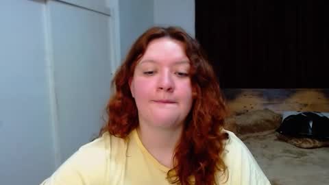 Snapshot of ramona15 chatting on 11/09/25, 01:26 Ramona online show from 11/09/25, 01:26