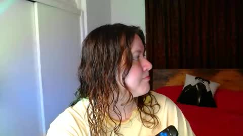 Snapshot of ramona15 chatting on 04/02/26, 11:57 Ramona online show from 04/02/26, 11:57