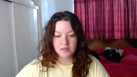 Snapshot of ramona15 chatting on 04/06/26, 10:00 Ramona online show from 04/06/26, 10:00