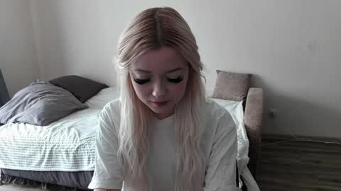 Snapshot of ramonadellavalle chatting on 05/05/26, 01:46 10Kay online show from 05/05/26, 01:46