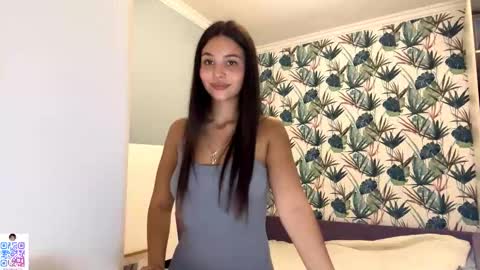 Snapshot of ranaeriveras chatting on 10/12/25, 09:03 ShyBerry online show from 10/12/25, 09:03