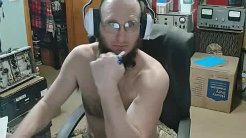 Snapshot of randalltotazz chatting on 03/30/26, 12:33 Randall online show from 03/30/26, 12:33