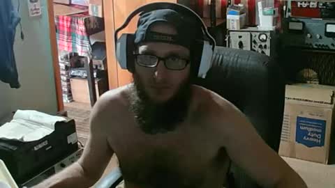 Snapshot of randalltotazz chatting on 04/17/26, 10:13 Randall online show from 04/17/26, 10:13