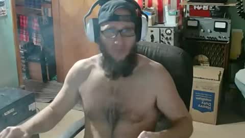 Snapshot of randalltotazz chatting on 04/25/26, 08:39 Randall online show from 04/25/26, 08:39