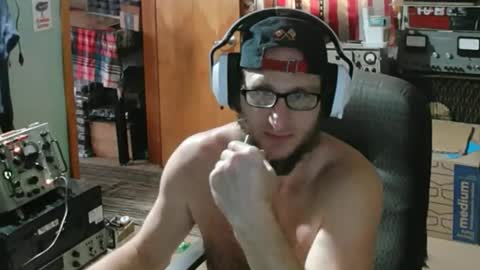 Snapshot of randalltotazz chatting on 05/17/26, 02:24 Randall online show from 05/17/26, 02:24