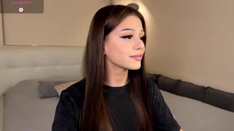 Luna online show from 03/03/26, 12:44