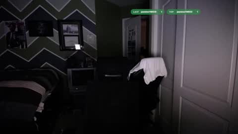 Snapshot of randomink3 chatting on 10/22/25, 04:13 randomink3 online show from 10/22/25, 04:13