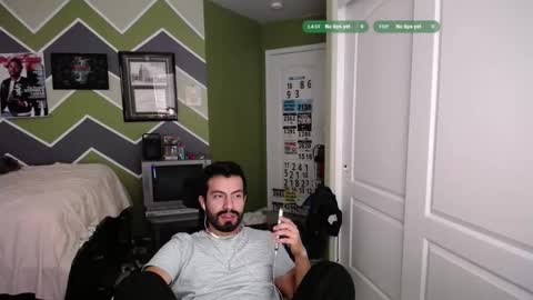 Snapshot of randomink3 chatting on 11/14/25, 08:40 randomink3 online show from 11/14/25, 08:40