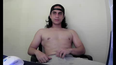 Snapshot of randomzombie chatting on 04/19/26, 12:59 randomzombie online show from 04/19/26, 12:59