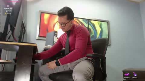 Snapshot of randylukehot chatting on 02/25/26, 10:03 randylukehot online show from 02/25/26, 10:03