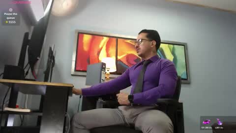 Snapshot of randylukehot chatting on 03/08/26, 10:30 randylukehot online show from 03/08/26, 10:30
