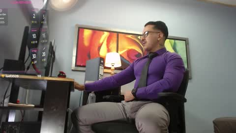 Snapshot of randylukehot chatting on 03/15/26, 01:33 randylukehot online show from 03/15/26, 01:33