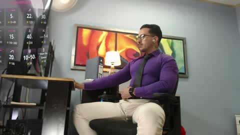 Snapshot of randylukehot chatting on 03/27/26, 08:52 randylukehot online show from 03/27/26, 08:52