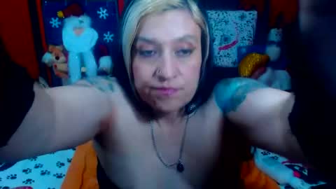 Sonia online show from 12/30/24, 03:36