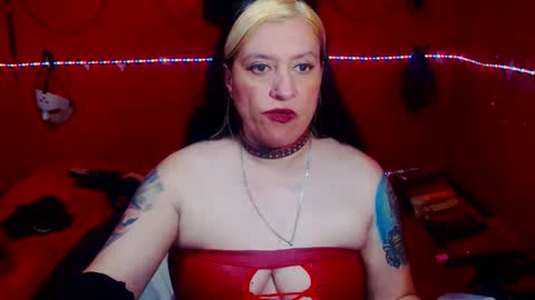 Snapshot of randymaturex01 chatting on 04/21/26, 03:13 Sonia online show from 04/21/26, 03:13