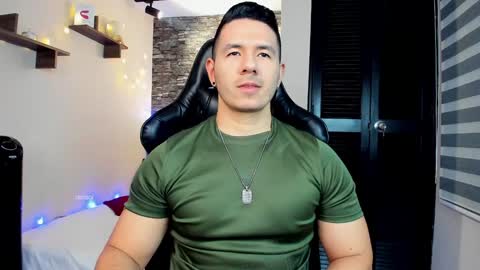 Snapshot of ransoj chatting on 01/11/25, 12:01 Jonas online show from 01/11/25, 12:01