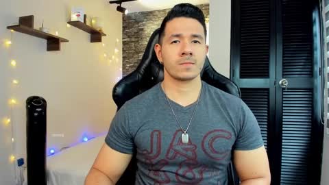 Snapshot of ransoj chatting on 02/25/25, 08:51 Jonas online show from 02/25/25, 08:51